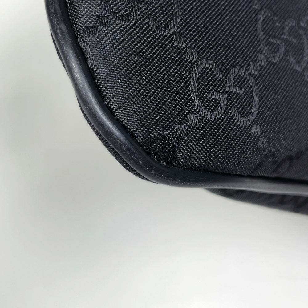 GUCCI Black Shoulder Bag - Picture 3 of 8